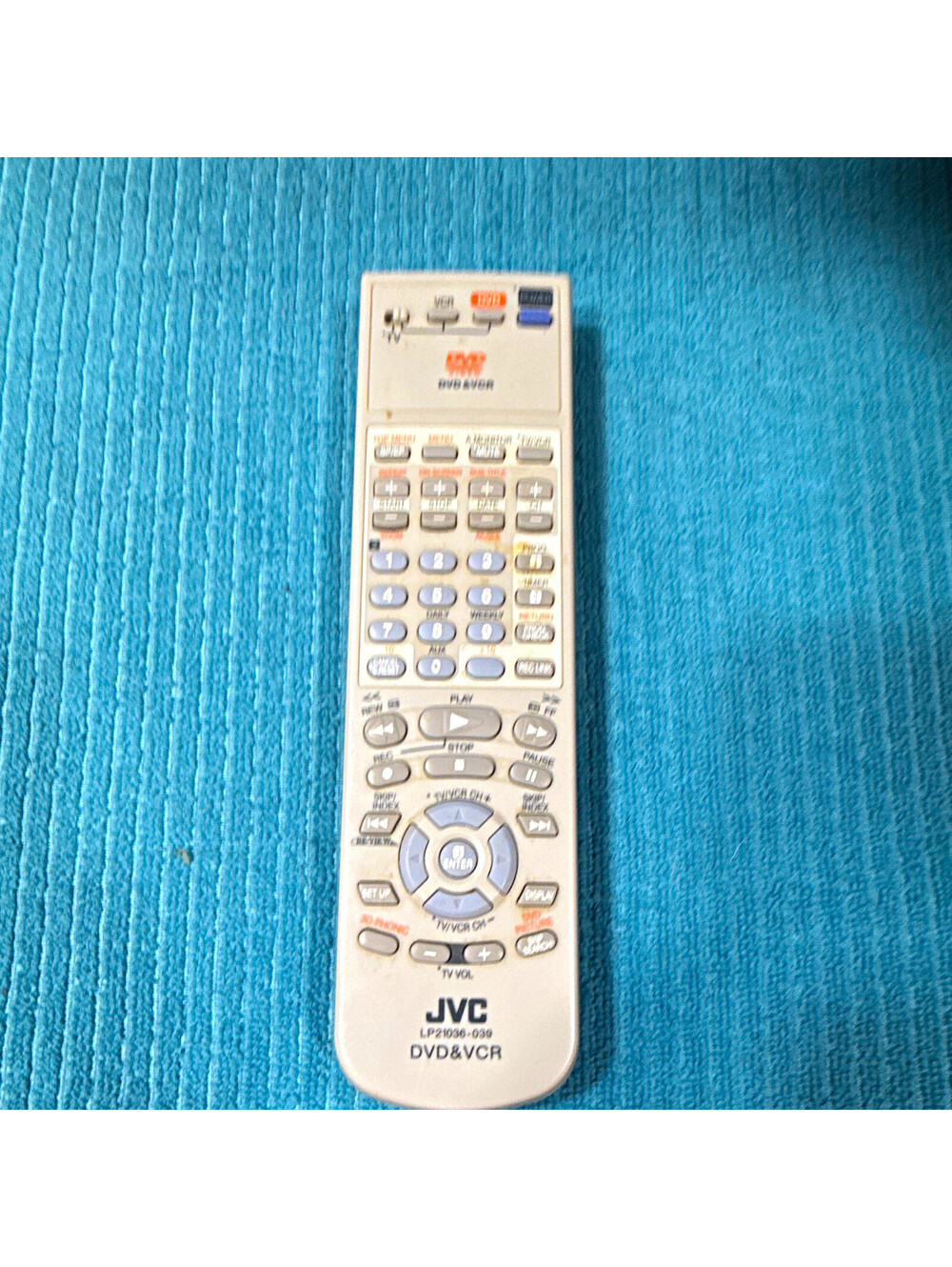 JVC LP21036-039 Wireless DVD/VCR Remote Control for JVC, Gray not tested